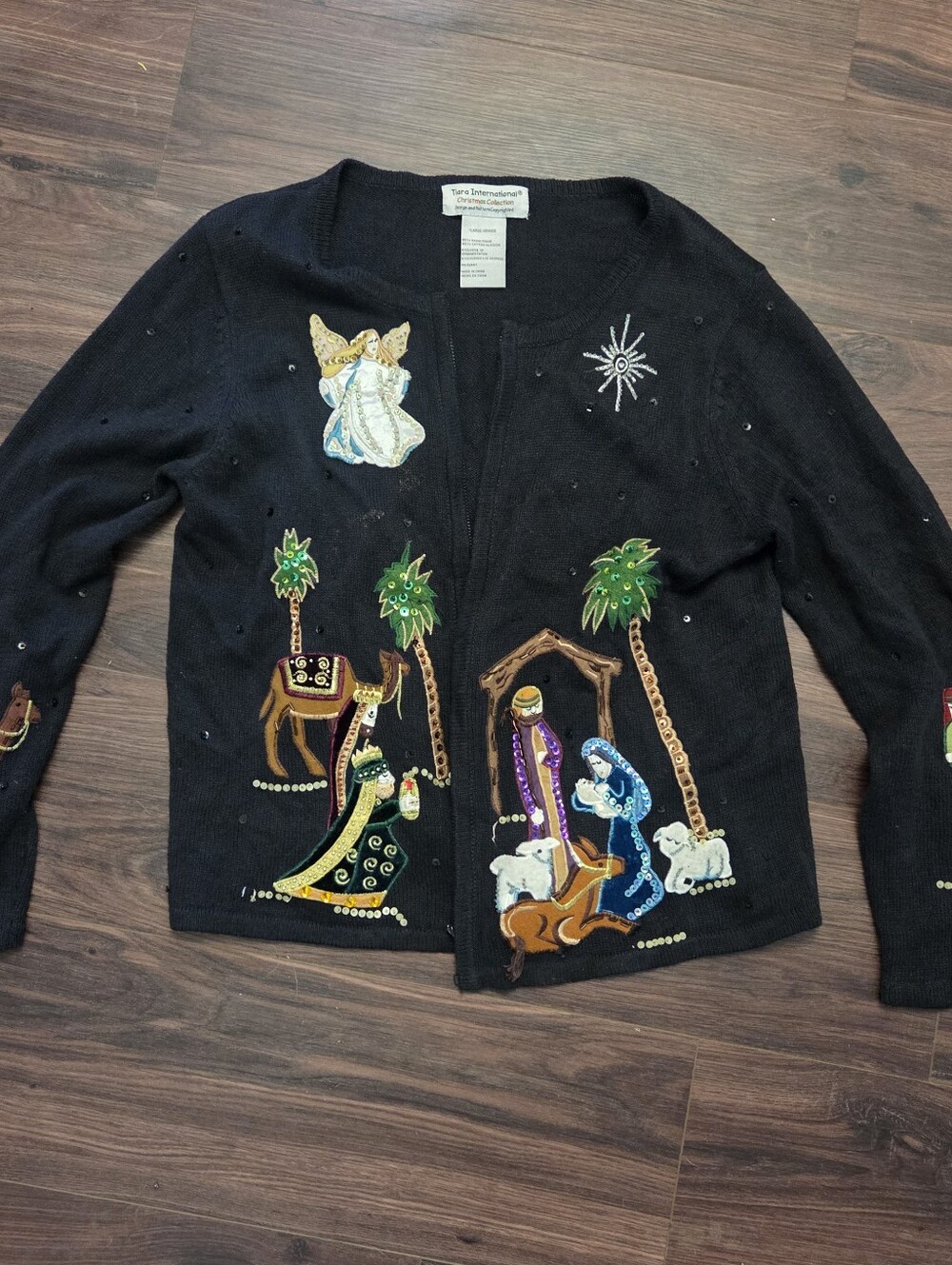 Tiara International Vintage Black Nativity  Ugly Christmas Cardigan 2000s Large